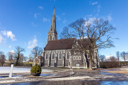 弗雷德里克教会丹麦哥本哈根圣阿尔本教堂 哥本哈根旅游建筑学城镇首都风格正方形广场喷泉蓝色历史性背景