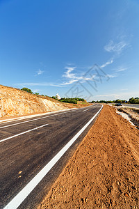 新沥青道路柏油赛道旅行速度自由蓝色石头运动天空材料路线高清图片素材