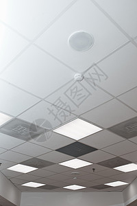 带烟雾探测器和警报器的办公室天花板建筑学警报防火空间业务安全传感器公司办公楼结构背景图片