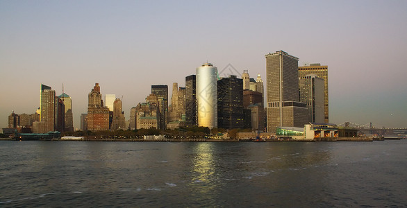 曼哈顿最南端 河边背景图片