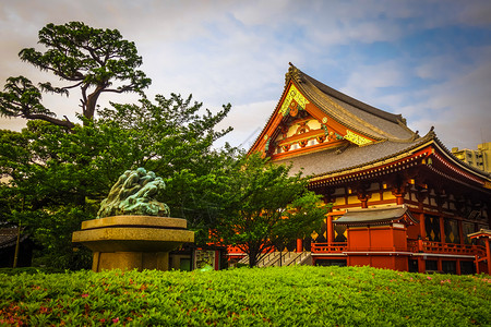 祭田节日本东京日落时任松二寺殿洪多入口文化节日崇拜灯笼佛教徒宗教旅行寺庙宝塔背景