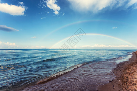 美丽的彩虹滤镜支撑海滩颜色模拟大自然太阳天空胶片背景图片