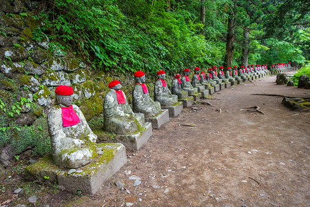 日本雕像寺庙宗教地标旅行文化日光结盟森林佛教徒历史背景图片