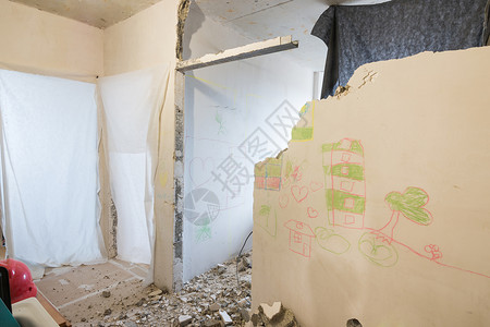 真实性拆卸公寓的隔间 门道上布满了布料背景