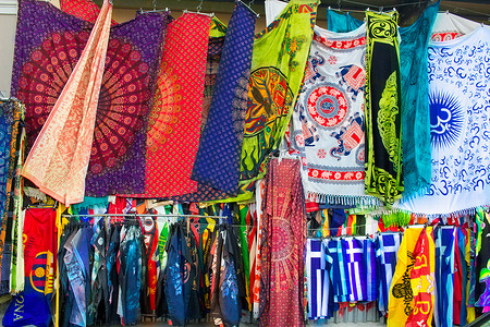 柏柏尔露天市场纱丽传统的高清图片