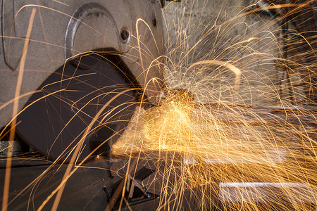 金属切割作坊金工公司技术工人建造工作工程工艺工具机器高清图片素材