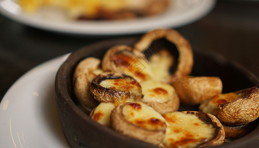 捷列茨科烤蘑菇香菇高清图片