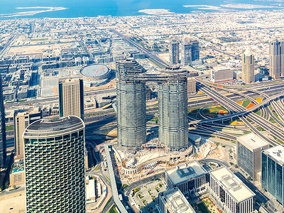 杜拜从世界上最高的建筑布吉哈利法塔上旅行摩天大楼旅游中心建造天空奢华景观国家天线背景图片