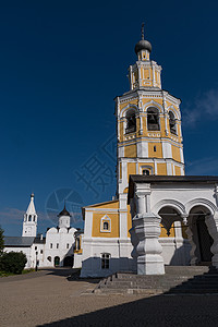 斯帕索-普里卢茨基修道院圣救世主大教堂的贝尔弗里高清图片
