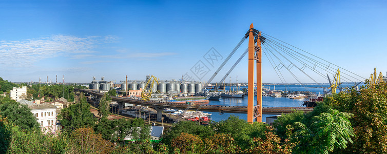 海港印象乌克兰敖德萨海港的实用港港旅行工作地标城市贸易商业港口起重机国家舰队背景