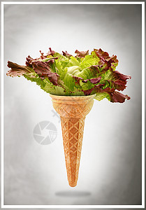美味的冰淇淋甜果加沙拉味甜点饮食树叶文化美食锥体食物白色晶圆胡扯背景图片