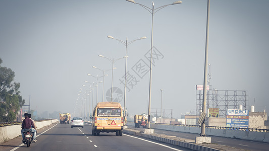 昌迪加尔高速公路出租车高清图片