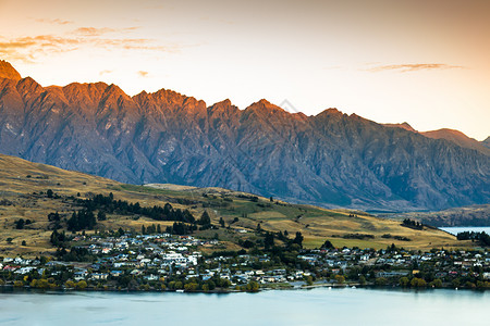 新西兰皇后镇 Questown日落地标景观蓝色假期旅行游客旅游风景城市美丽的高清图片素材