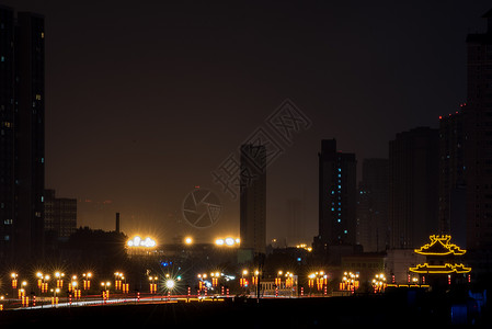 夜间西安的堡垒背景图片