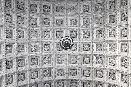 圣艾萨克大教堂大厅天花板上的花饰网络 圣彼得斯堡花朵大教堂装饰品背景图片