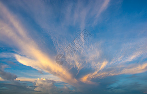 天空云云和日落天气柔软度阳光白色天际背景图片