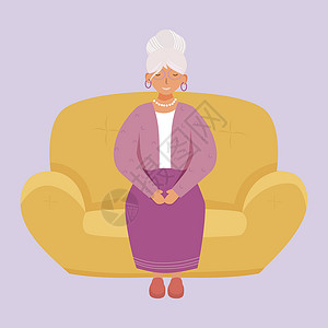 要开朗黄色微笑的高级女性平面矢量图解 全身开朗的祖母在沙发上等着 快乐的白人老太太坐在沙发上 紫色背景上孤立的卡通人物设计图片
