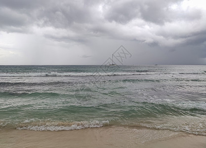 狂暴的海景雷雨高清图片素材