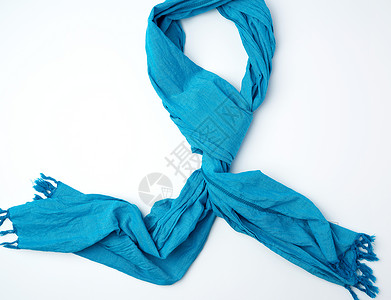 戴蓝色围巾蓝色女围巾模仿系在白色背上的脖子背景