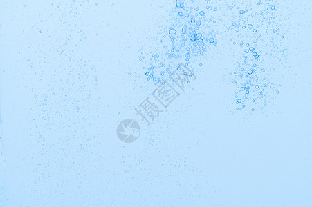 浅蓝色气泡和水白色背景海浪洗澡空气液体口渴波纹背景图片