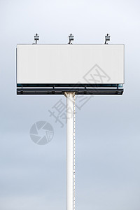 空白闲置广告牌营销白色蓝色天空城市公告木板海报帆布横幅楼梯高清图片素材