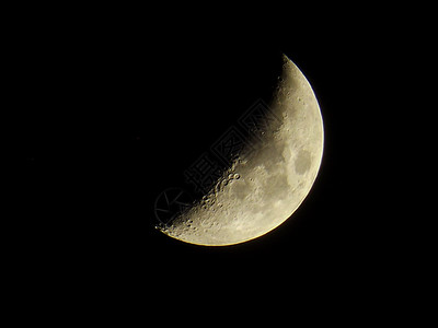 黑夜中的月亮月球天空蓝色背景图片