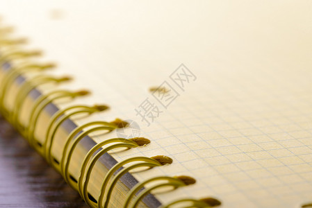 纸纸笔记本软垫笔记备忘录白色活页文档杂志黄色宏观办公室背景图片