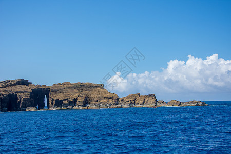莱纳斯在亚速尔群岛上行走 发现皮科岛 亚速尔群岛和马达莱纳岛全景池塘土地鸭子海滩火山鲸目动物喷气旅行背景