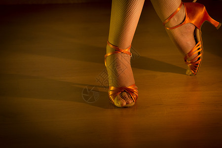 拉丁鞋Gema Ibarra的拉丁妇女跳舞脚背景