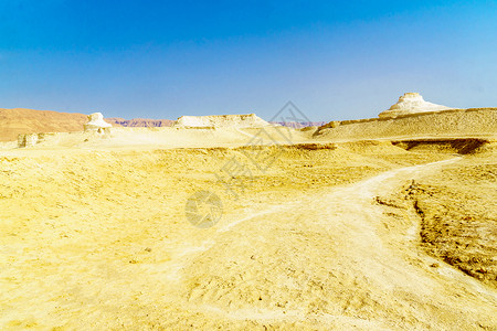 Judean沙漠的景观和岩石形成海岸死海美丽天空矿物地平线风景爬坡沙漠编队犹太沙漠高清图片素材