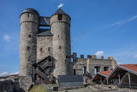 德国最好的保存城堡绿色历史爬坡灰色中产阶级堡垒防御塔石头夹石格劳背景图片