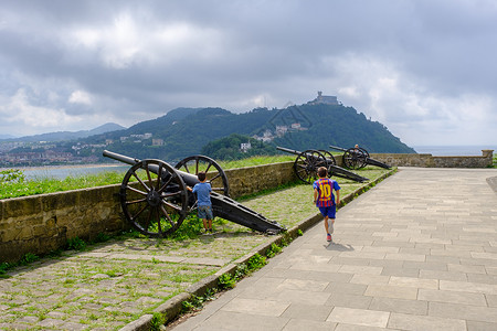 拉莫塔城堡防御海岸旅游地区建筑城市石头游客高清图片