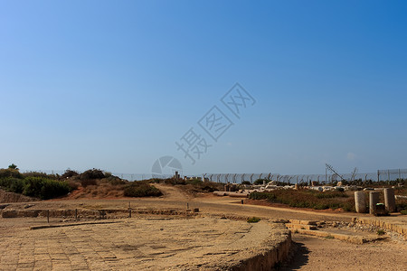 凯撒利亚海岸线旅行考古建筑海岸建筑学旅游博物馆国家古董天空背景图片