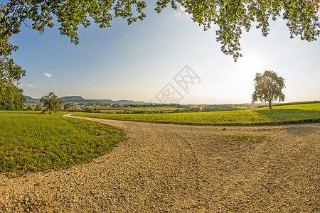 德国高原 斯瓦比亚阿尔布Swabian Alb步行天空全景牧歌农业旅游绿色蓝色乡村背景