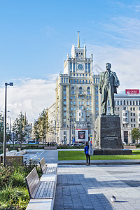 莫斯科(俄罗斯)弗拉基米尔·马亚科夫斯基纪念碑高清图片