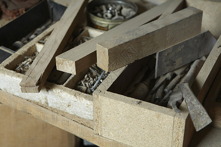 工具 硬脚条框项目指甲木头建筑工具箱盒子构造拧紧建造建设背景图片