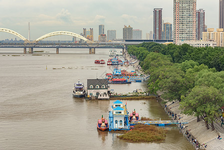 哈尔滨市的视图城市建筑学旅行码头天际背景