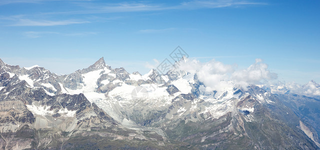 巨石角冰川天堂的惊人全景天空旅行风景白色背景图片
