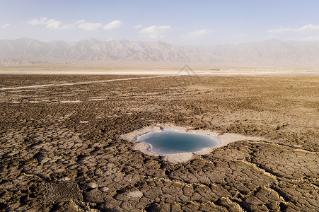 玉华洞中国青海干地中的盐池裂缝风景沙漠土地假期地面气候盐水干旱天线背景