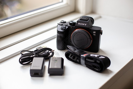 索尼A7三无镜相机的特写画幅框架传感器摄影畅销书电缆相机电池反光镜品牌背景图片