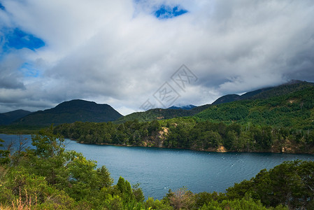 纳胡埃尔·瓦皮国家公园拉卡尔湖 阿根廷巴塔哥尼亚背景图片