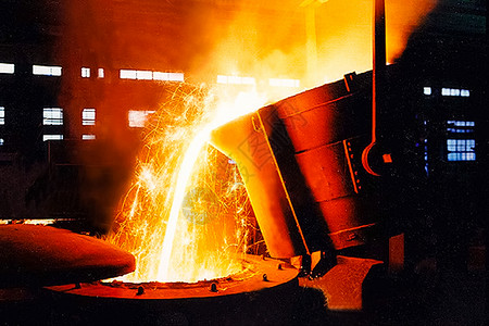 钢铁厂的大碗熔化金属 钢铁生产制造业炼铁冶金工厂爆破铸造铸铁技术机械环境背景图片