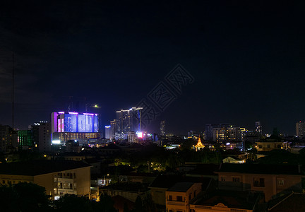 中央市中心phnom pinh城市天线夜景 坎波迪亚天际建筑物摩天大楼娜迦世界高视野风景景观城市背景图片