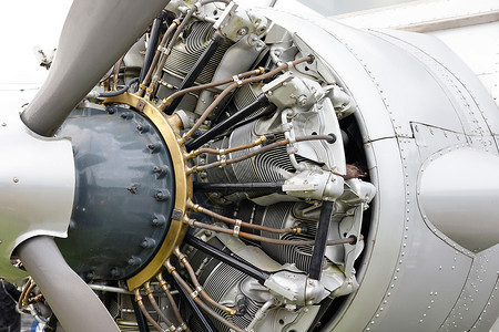 18毫升空冷气式无线电飞机发动机圆圈引擎航班航空运输飞机保养螺旋桨维修圆柱背景图片