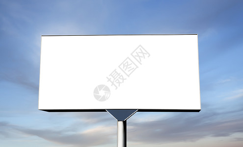 天空背景上的空白广告牌背景图片