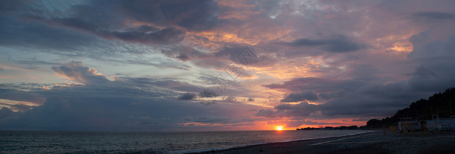 黑海日落戏剧性海景天空紫色海滩海岸闲暇太阳金子全景高清图片