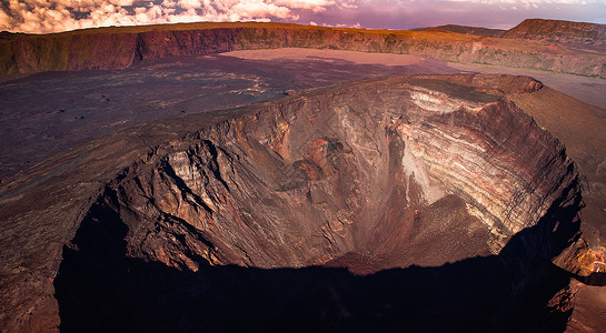 法国留尼汪岛 佛罗奈斯火山炉顶沙漠火山火山口高清图片