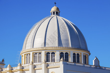 圣萨尔瓦多大教堂中美洲蓝色的高清图片
