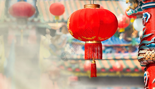 中国新年日庆典的绿灯侠节日灯笼传统旅行吸引力新年红灯笼游客团体文化背景图片