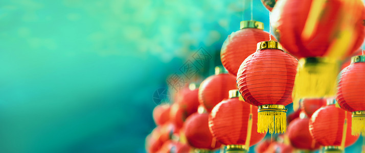 中国新年灯笼在中国华镇传统吸引力文化红灯笼游客团体旅行节日庆典背景图片
